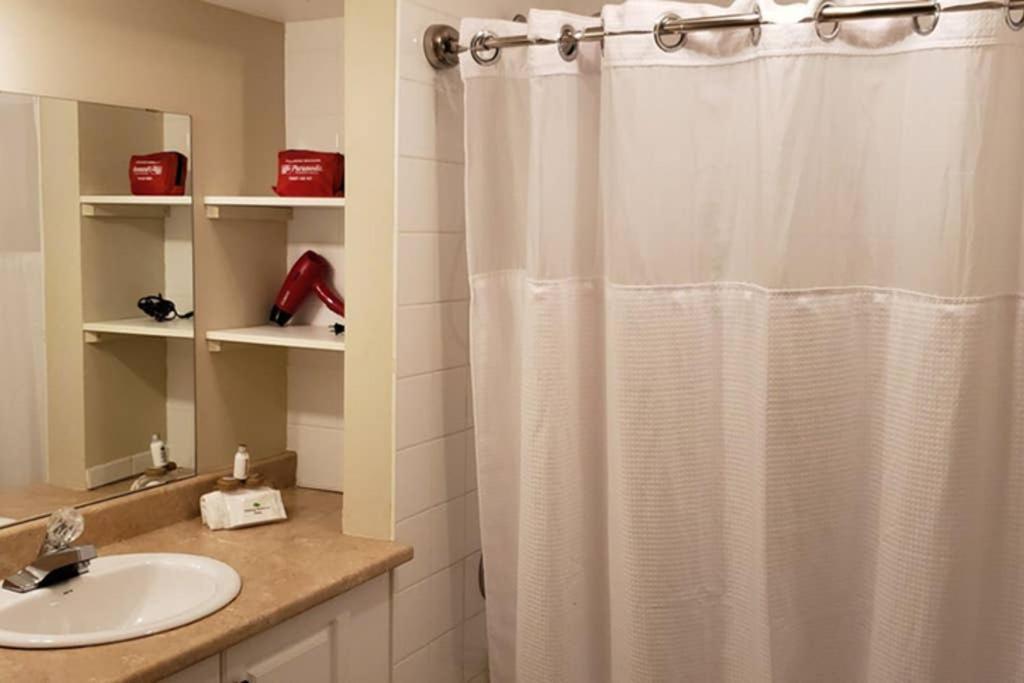 2-Bedroom Apartment Sweet #2 By Amazing Property Rentals جاتينو المظهر الخارجي الصورة